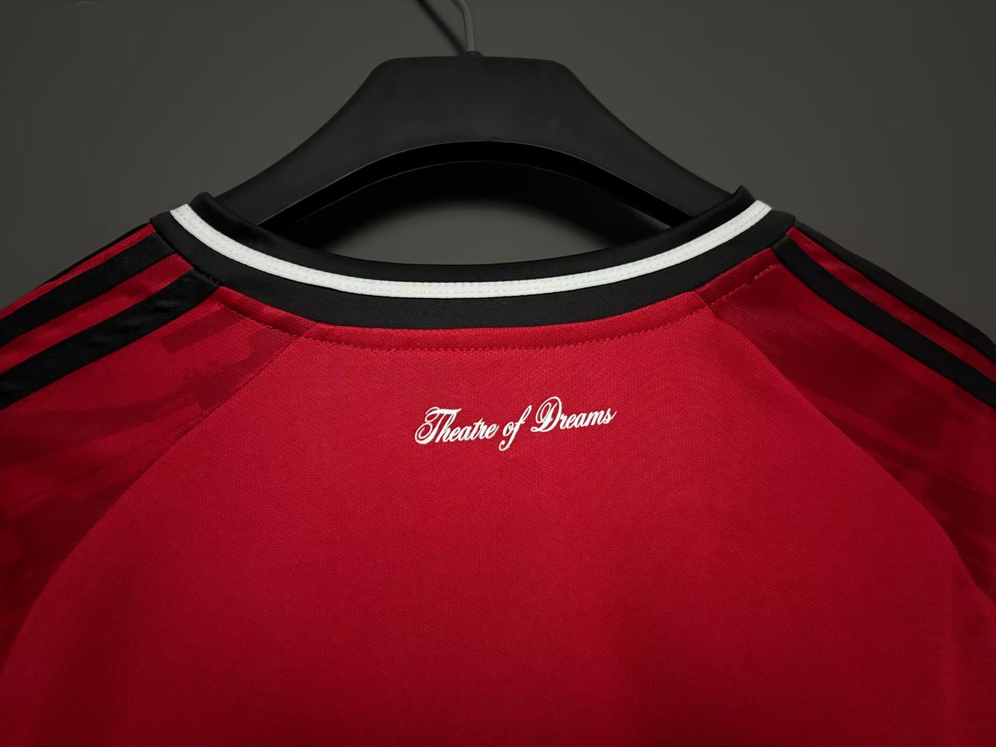 Manchester United Home jersey 2025/26 KitKart