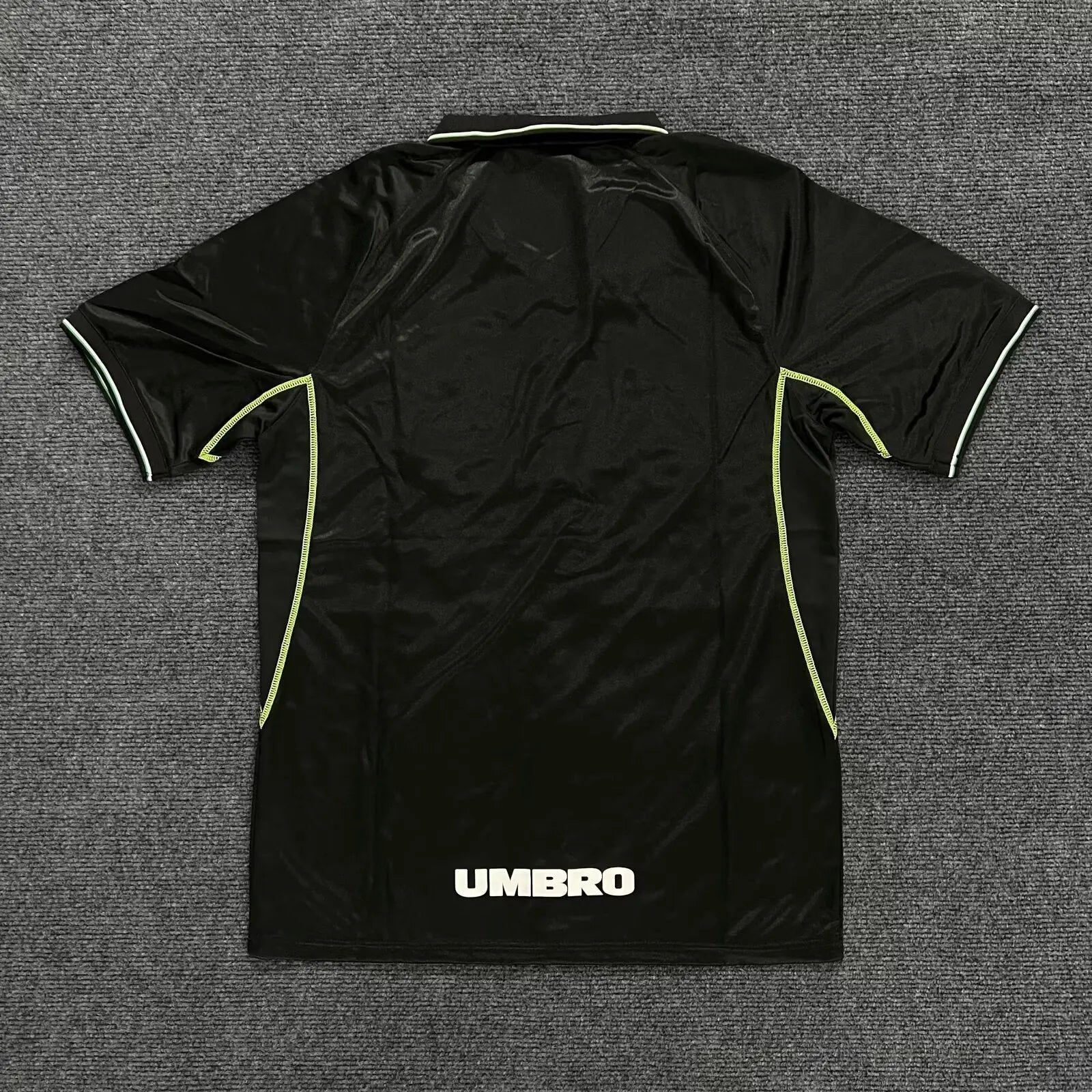 Manchester United 90s Retro Jersey KitKart